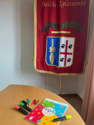 f0to libri con gonfalone provincia foto piccola