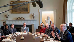 incontro casa bianca